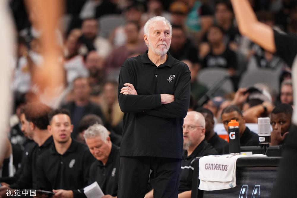 毕业的校友 毕业的校友