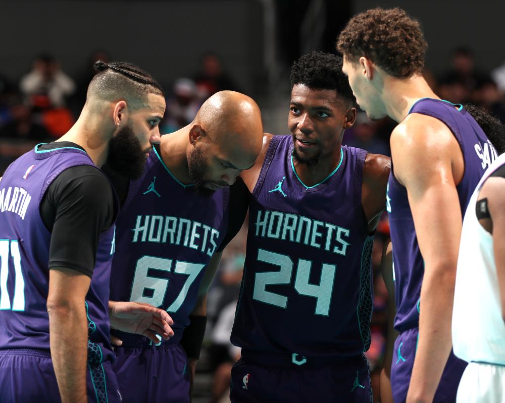 字母哥等新 字母哥等新