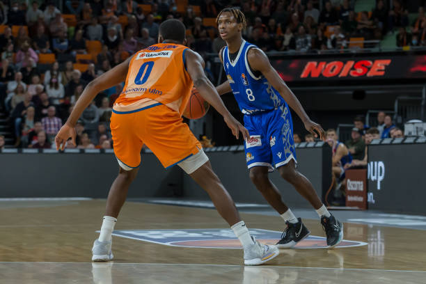 而前独行侠 而前独行侠