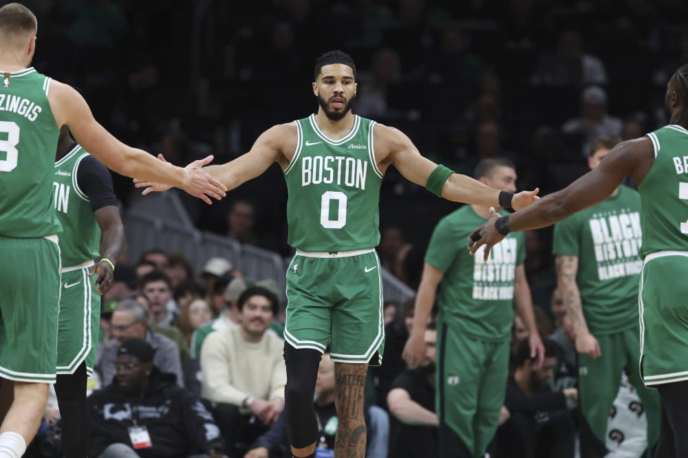 牢牢捍卫了 牢牢捍卫了