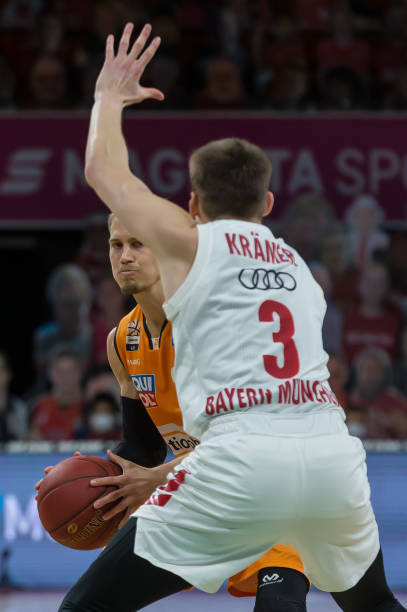 锋体系中与 锋体系中与